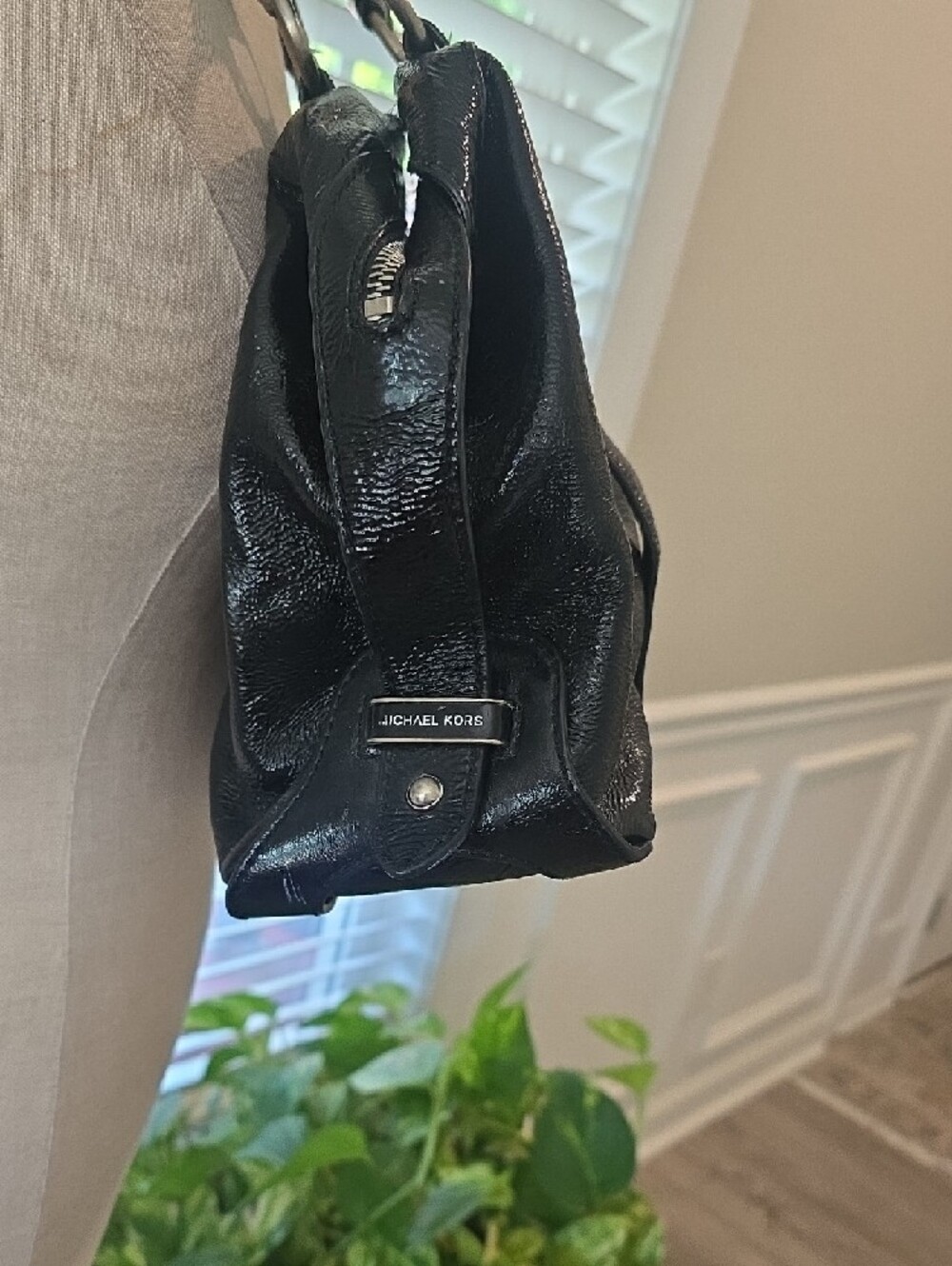 Michael Kors Black Leather Shoulder Bag - Picture 11 of 13